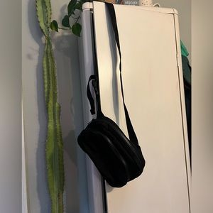 Black baggu fanny pack